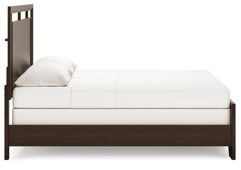Covetown King Panel Bed, Dresser and Mirror