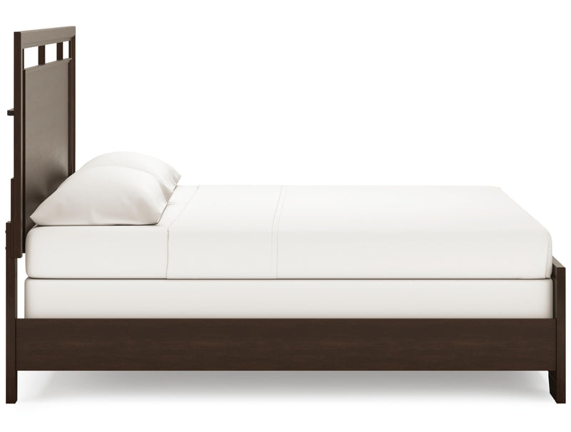 Covetown King Panel Bed, Dresser and Mirror