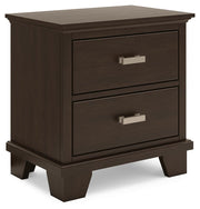 Covetown California King Panel Bed and 2 Nightstands
