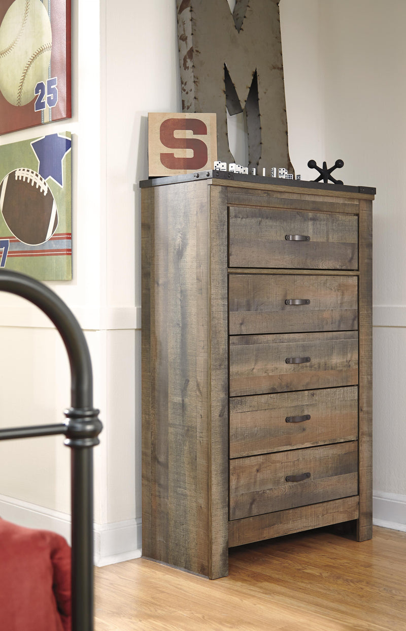 Trinell King Panel Bed, Chest and 2 Nightstands