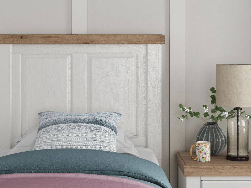 Savonport Twin Panel Bed