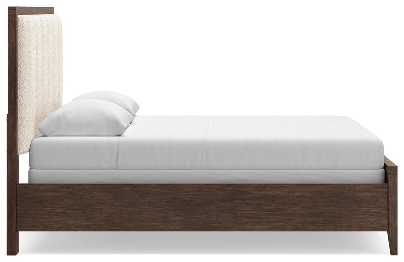 Westonfort Queen Upholstered Panel Bed, Dresser and Mirror