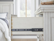 Robbinsdale Chest of Drawers