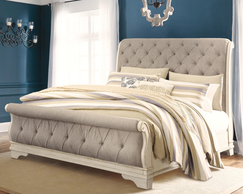 Realyn King Sleigh Bed