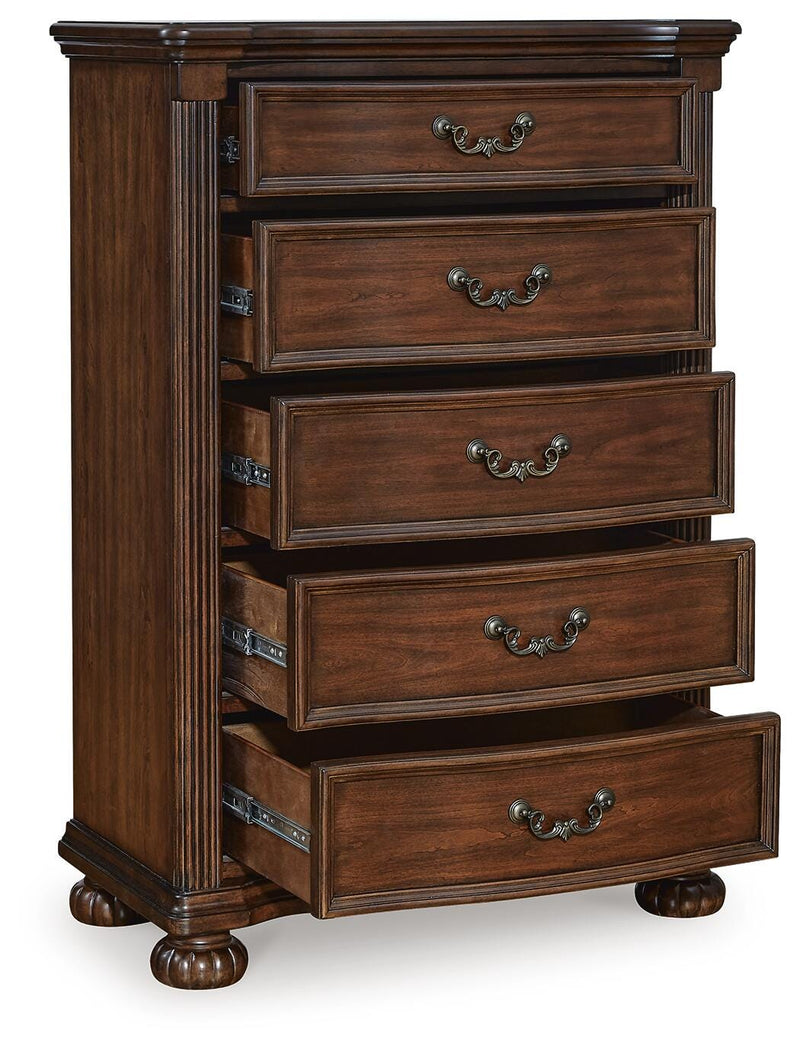 Lavinton King Poster Bed, 2 Chests and Nightstand