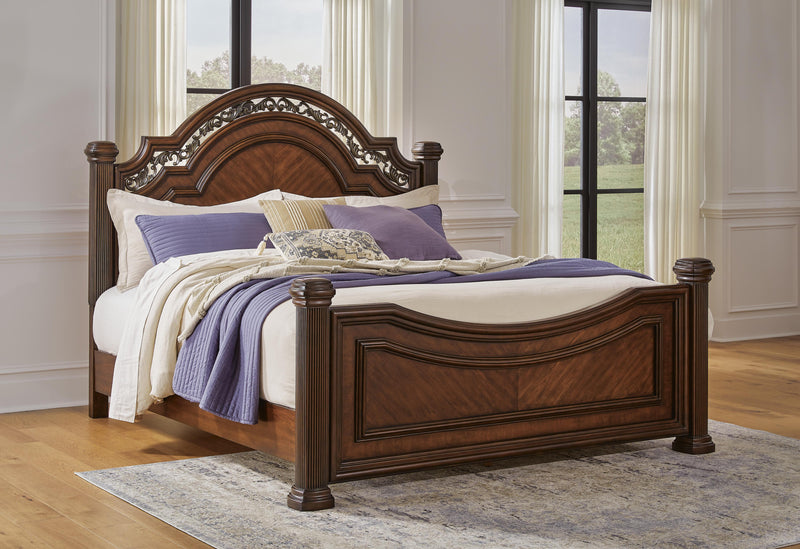 Lavinton California King Poster Bed