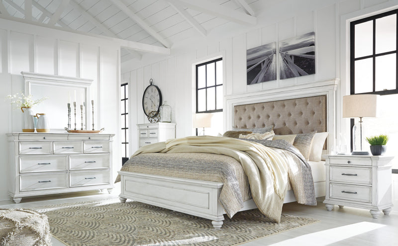 Kanwyn Queen Bed with Mirrored Dresser