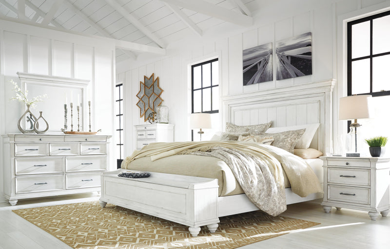 Kanwyn King Panel Bed with Storage Bench