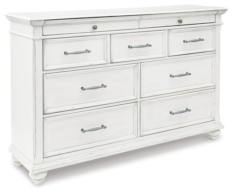 Kanwyn Queen Panel Bed and Dresser