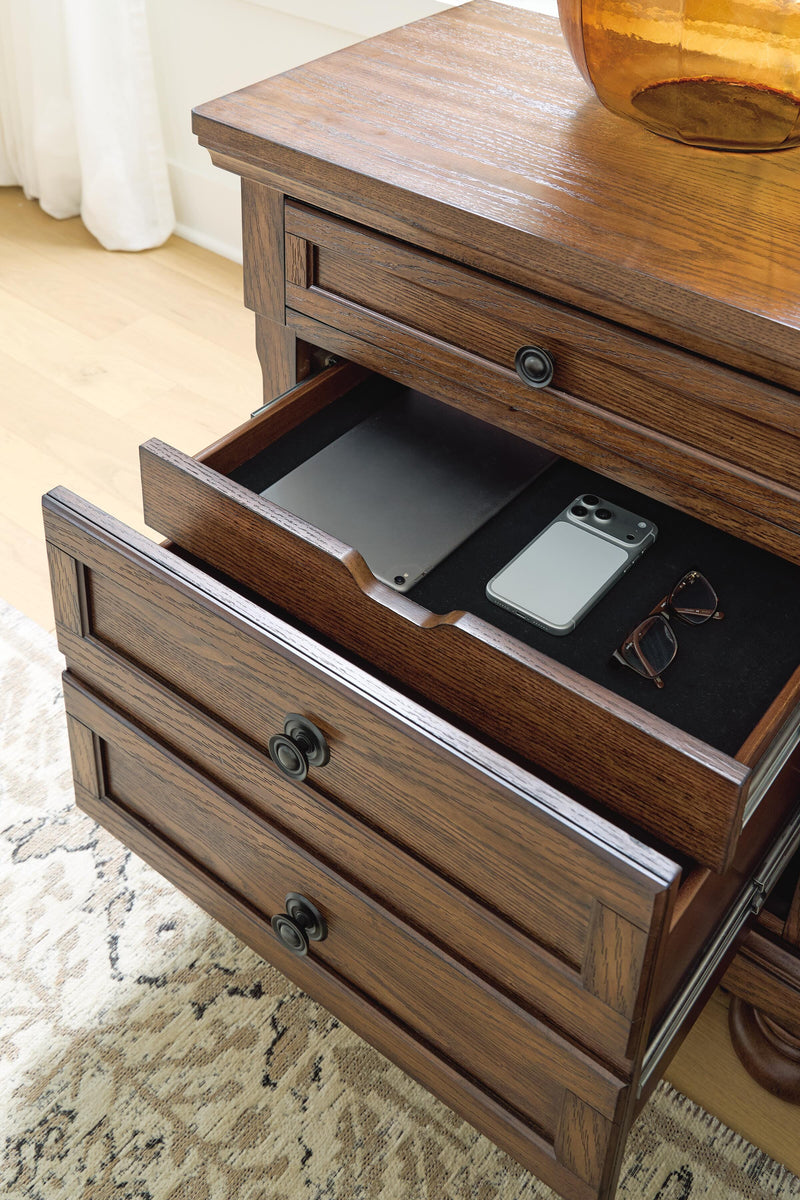 Zackaryn Nightstand