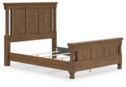Rowlenstown Queen Poster Bed