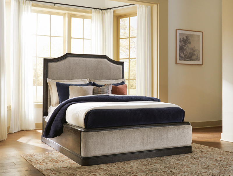 Wickenger Queen Upholstered Panel Bed