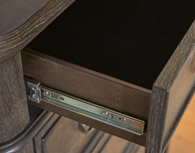 Wickenger Chest of Drawers