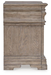 Blairhurst Queen Panel Bed, Dresser, Mirror and 2 Nightstands