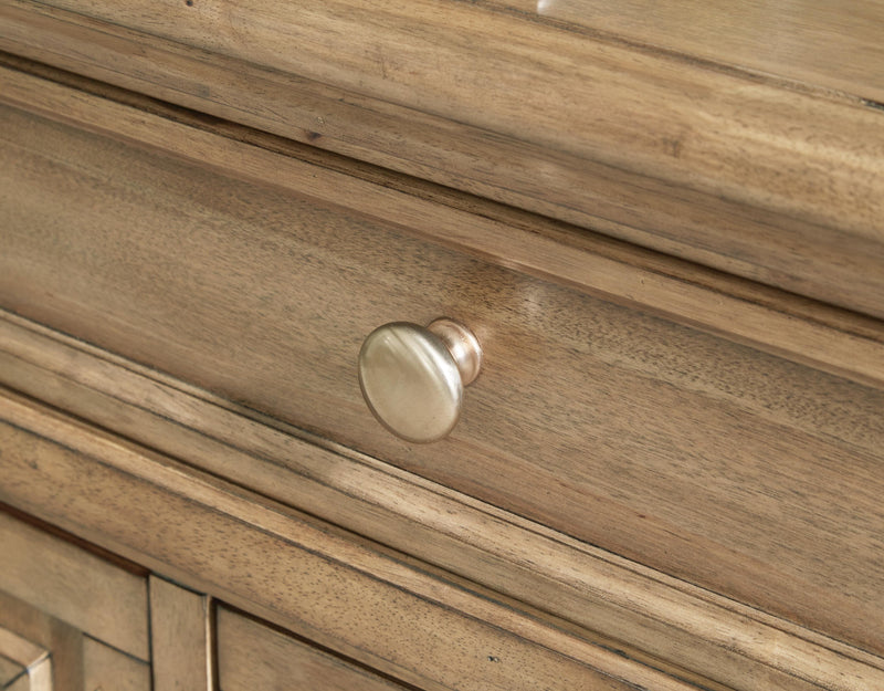Mylarken Dining Server