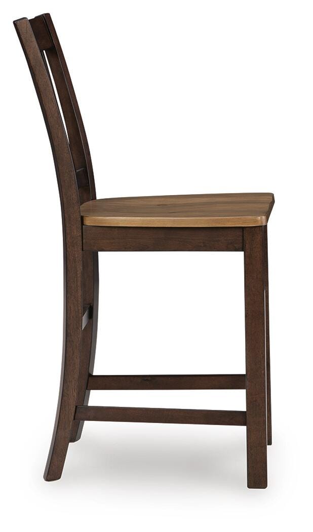 Rylandeen Counter Height Extension Dining Table and 6 Barstools