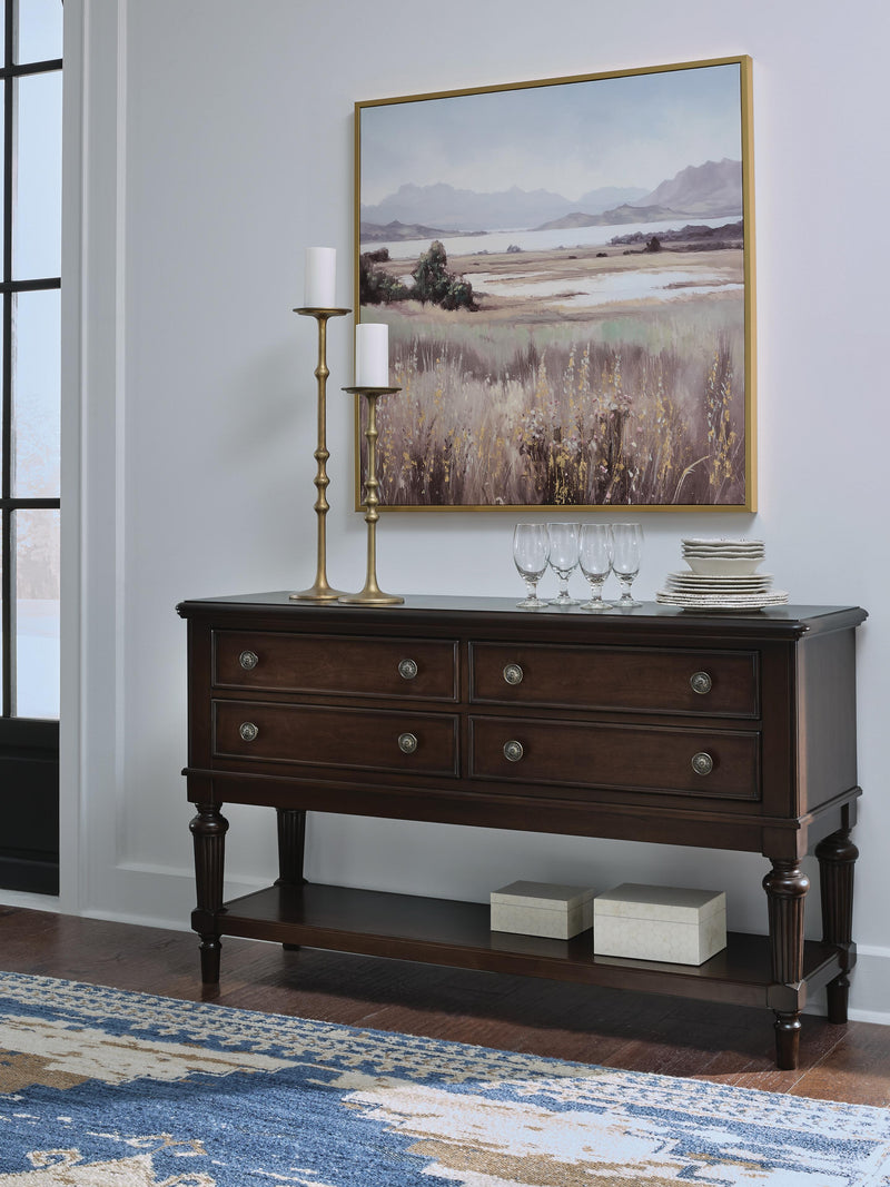 Lavinton Dining Server