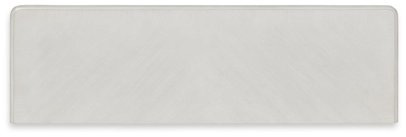 Montelaine Dining Server