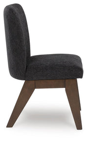 Dilenno Extension Dining Table and 4 Chairs