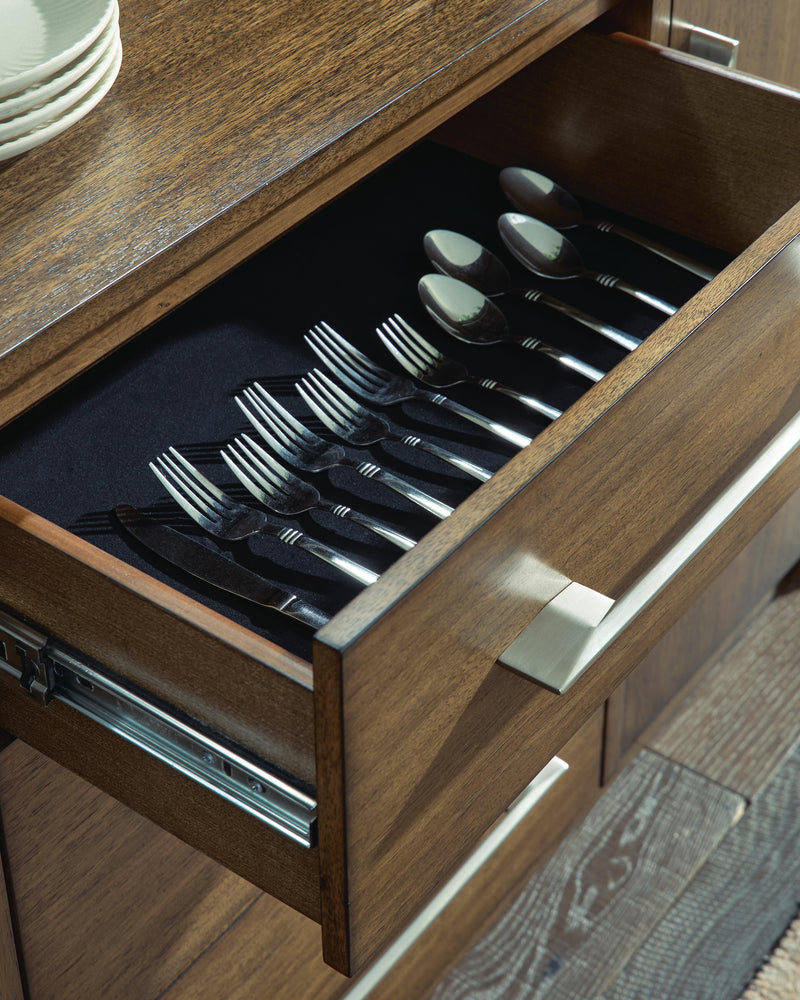 Marxmore Dining Server
