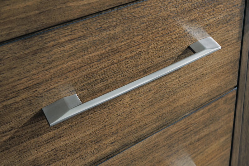 Marxmore Dining Server