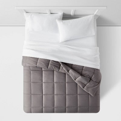 Room Essentials Twin/Twin Long Down Alternative Microfiber Reversible Comforter, Gray OEKO-TEX