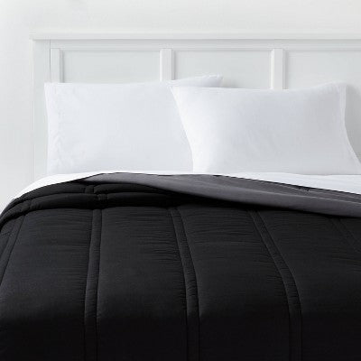Room Essentials Twin/XL Lofty Microfiber Comforter Black, Plain Weave, Machine Washable
