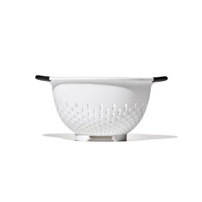 OXO Softworks Colander with Black Handles, 3 Qt White Plastic Strainer, Dishwasher-Safe