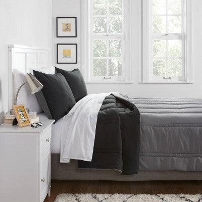 Room Essentials Twin/XL Lofty Microfiber Comforter Black, Plain Weave, Machine Washable