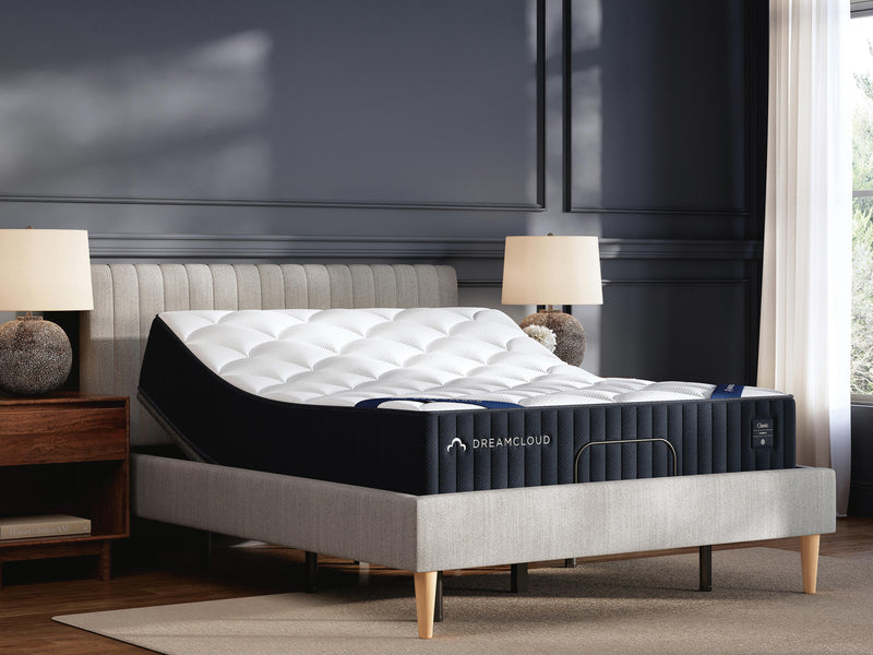 DreamCloud Classic Hybrid Queen Mattress