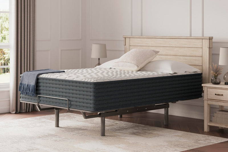 Hybrid 1300 Queen Mattress