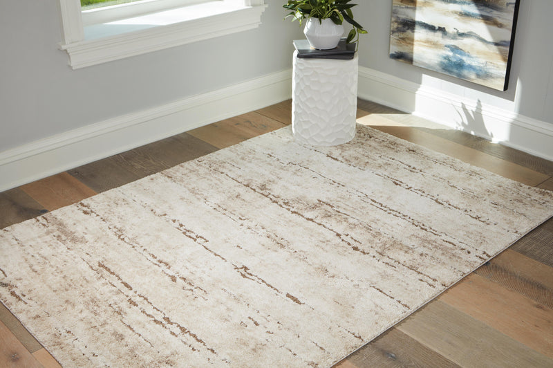 Kasney 5' x 7' Rug