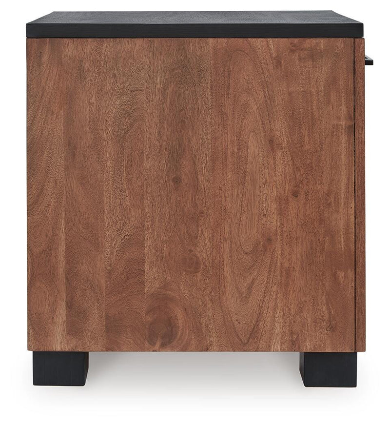 Kallari Chairside End Table