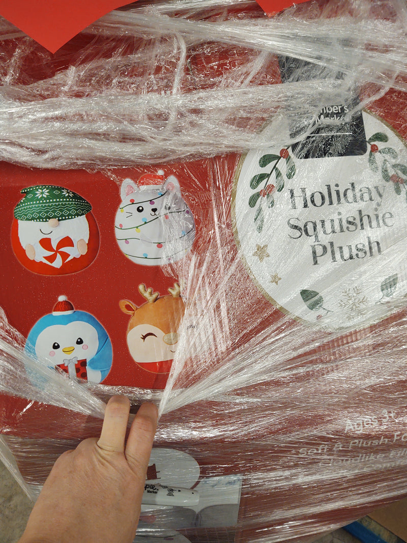 HOLIDAY PLUSH
