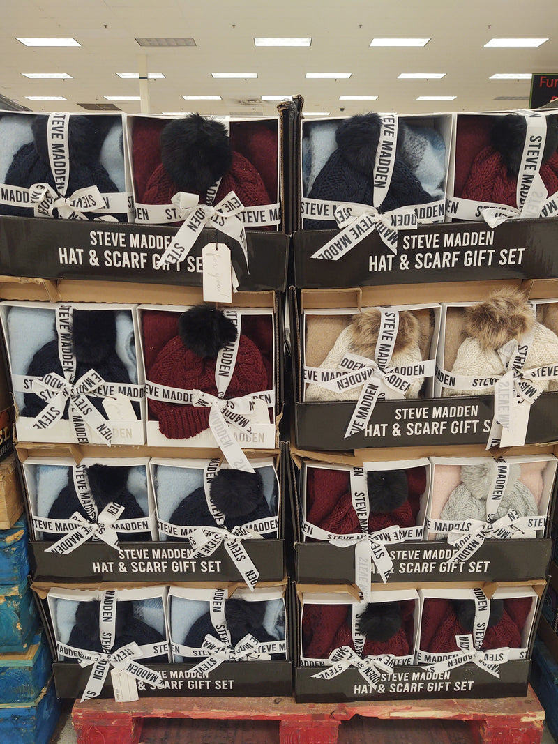 Steve Madden Hat & Scarf Gift Set